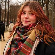 Etudiante passionnée en musique donne cours de guitare/basse pour débutants !